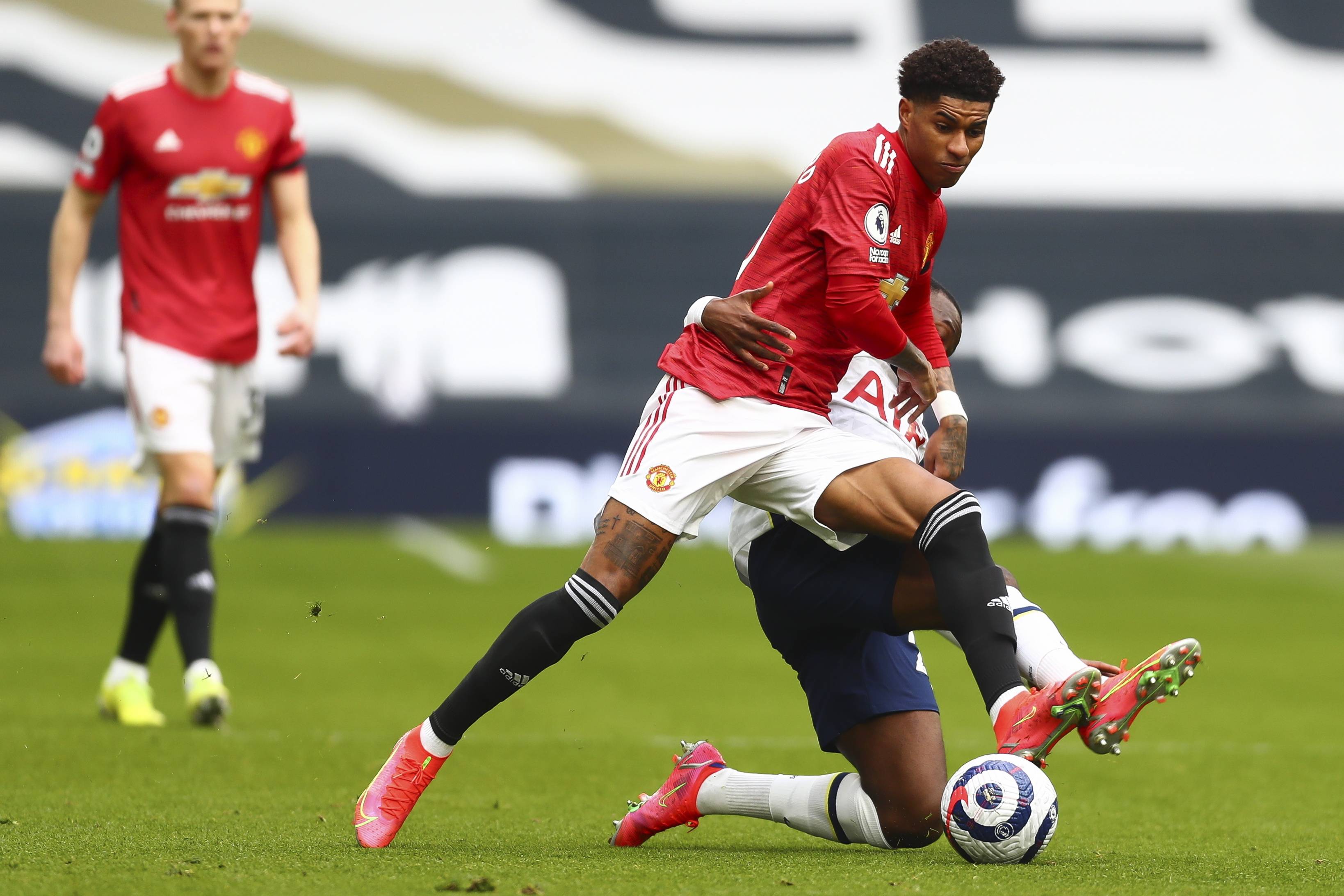 纽卡斯尔联 纽卡斯尔联